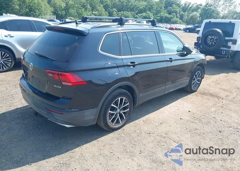 2019 Volkswagen Tiguan 2.0T Se/2.0T Sel/2.0T Sel R-Line/2.0T Sel R-Line Black из США, поврежденный, VIN 3VV2B7AX7KM070779